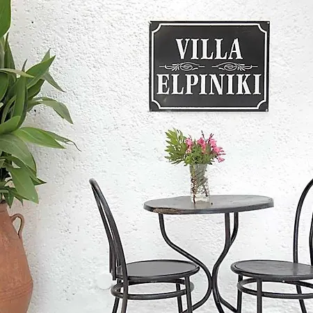 Elpiniki Skiathos stad
